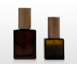 SMALL SQUARE BOTTLE 10ML-15ML